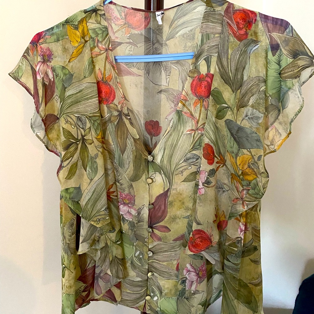 Pretty floral Mango blouse
